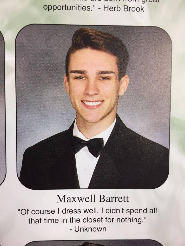 Questo teenager ha usato l'annuario scolastico per fare coming out coi suoi genitori - CHD gESUAAA6fJv - Gay.it