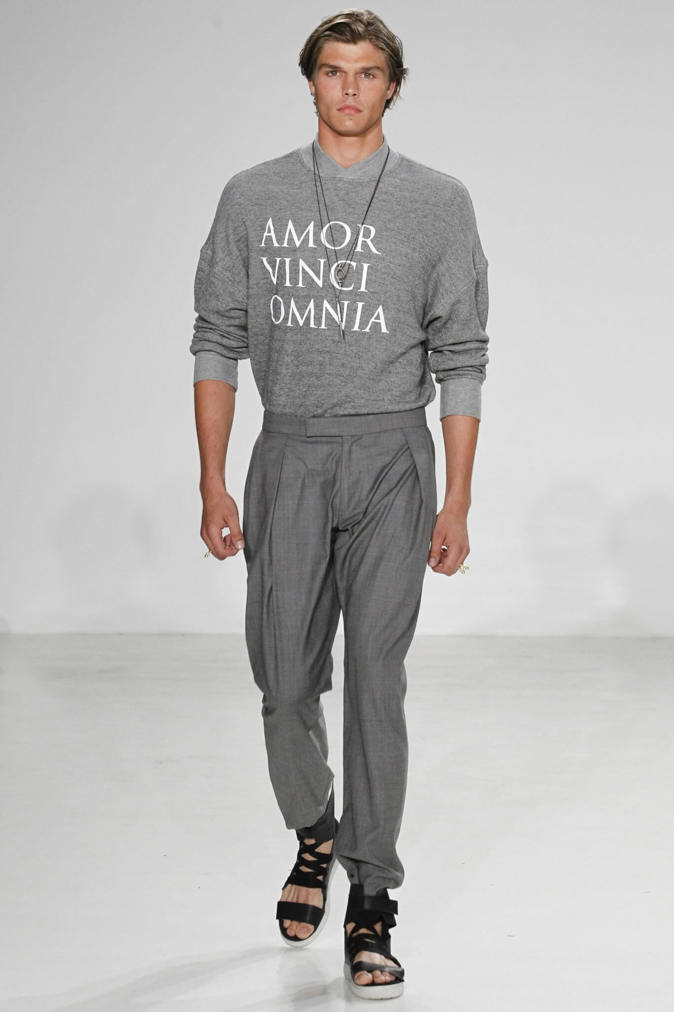 Moda uomo: slogan e statement politici da indossare