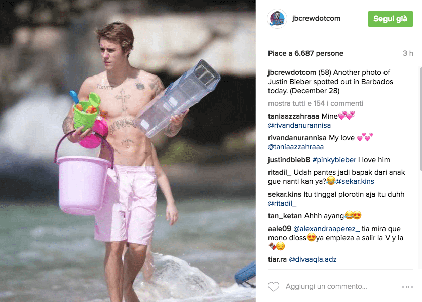 Justin Bieber con simbolo checked sui genitali e boxer rosa alle Barbados
