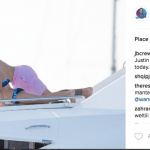 Justin Bieber con simbolo checked sui genitali e boxer rosa alle Barbados - Thumbnail