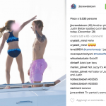 Justin Bieber con simbolo checked sui genitali e boxer rosa alle Barbados - Thumbnail