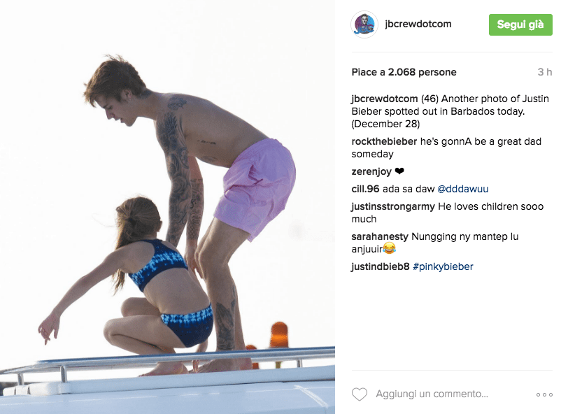 Justin Bieber con simbolo checked sui genitali e boxer rosa alle Barbados