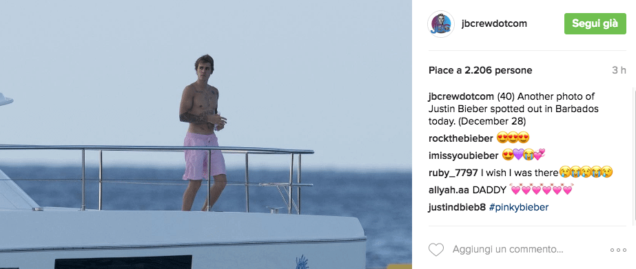 Justin Bieber con simbolo checked sui genitali e boxer rosa alle Barbados