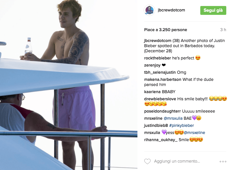 Justin Bieber con simbolo checked sui genitali e boxer rosa alle Barbados
