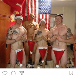 Modelli amatoriali in formato natalizio: su Instagram impazza l'hashtag #gaychristmas - Thumbnail