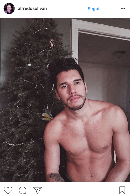 Modelli amatoriali in formato natalizio: su Instagram impazza l'hashtag #gaychristmas