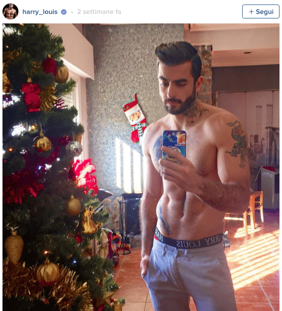Modelli amatoriali in formato natalizio: su Instagram impazza l'hashtag #gaychristmas