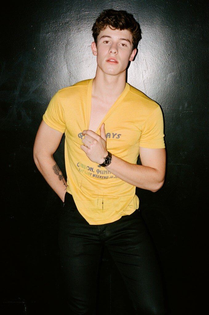 Shawn Mendes, nuova promessa diciottenne del pop, super sexy su Flaunt