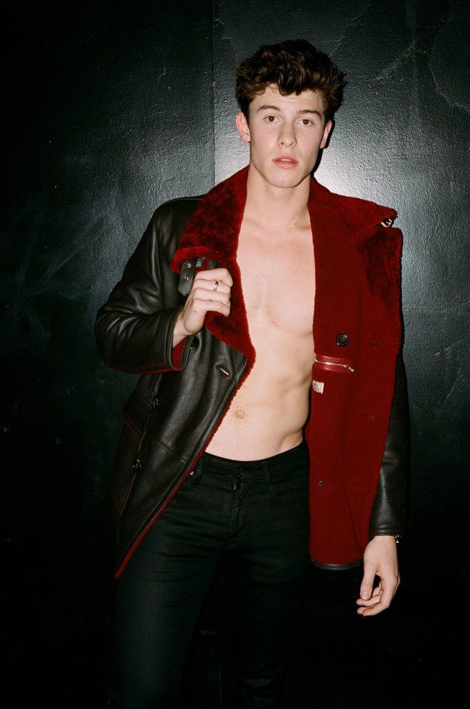 Shawn Mendes, nuova promessa diciottenne del pop, super sexy su Flaunt