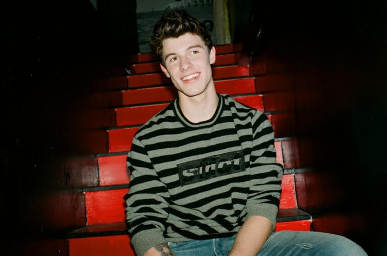 Shawn Mendes, nuova promessa diciottenne del pop, super sexy su Flaunt