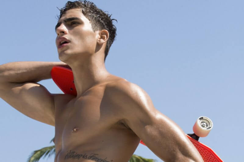 Che caldo anche a dicembre con Jhonattan Burjack per Coitus Magazine - coitus - Gay.it