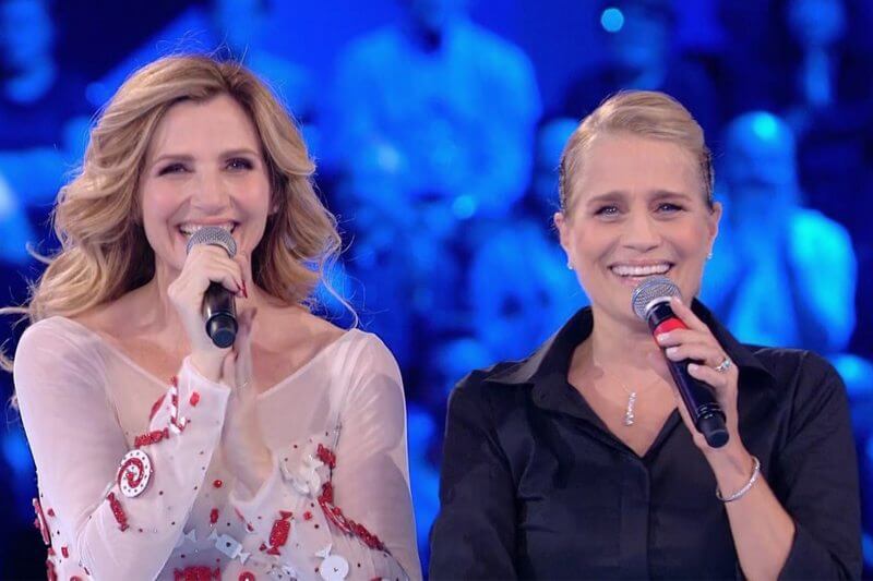 Lorella Cuccarini mette like ad un tweet contrario al DDL Zan, la dura replica di Heather Parisi - cuccarini parisi - Gay.it