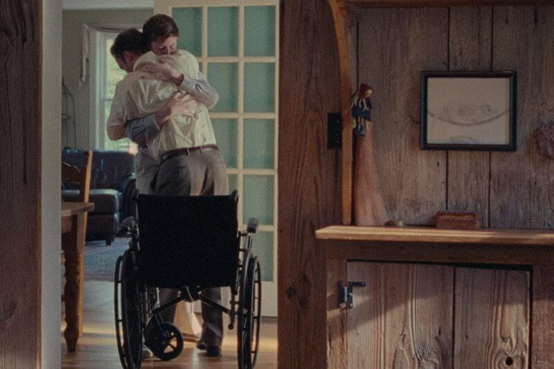 L’amore di un padre per il figlio gay: questo bellissimo video vi cambierà la giornata