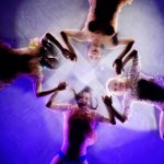 Visioni, suoni, acrobrazie in 3D: questo è Fuerza Bruta - GALLERY - Thumbnail