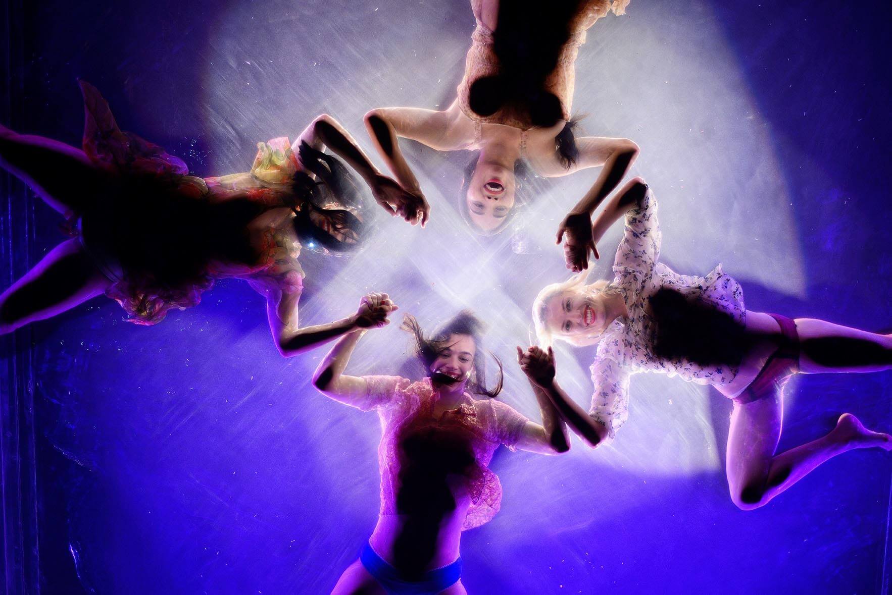 Visioni, suoni, acrobrazie in 3D: questo è Fuerza Bruta - GALLERY