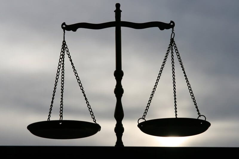 Dovendo scegliere, a quale legge daresti priorità nel 2017 in Italia?