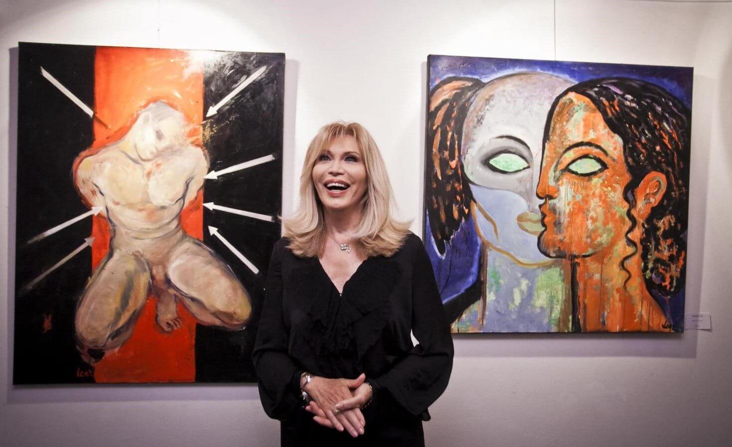 Amanda Lear: «Mi ritiro dalle scene. Addio!» - o AMANDA LEAR facebook - Gay.it