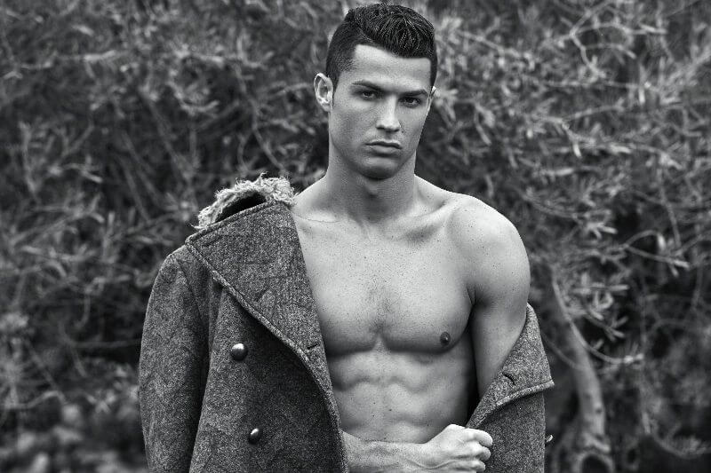 Sexy, sexy, sexy Ronaldo negli scatti di Philippe Vogelenzang - ronaldocover - Gay.it