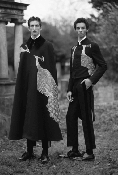 Alexander McQueen: nuova collezione dandy punk ispirata a Oscar Wilde