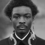 Alexander McQueen: nuova collezione dandy punk ispirata a Oscar Wilde - Thumbnail