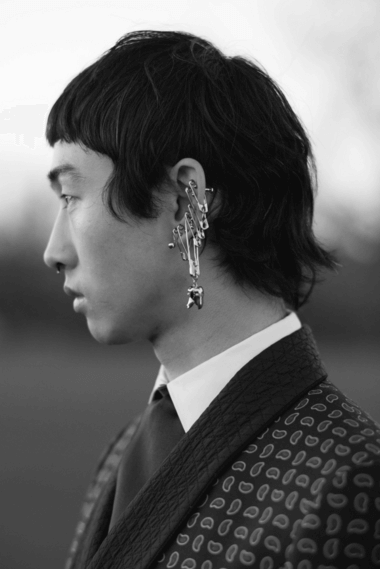 Alexander McQueen: nuova collezione dandy punk ispirata a Oscar Wilde