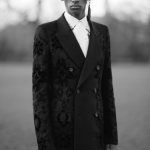Alexander McQueen: nuova collezione dandy punk ispirata a Oscar Wilde - Thumbnail