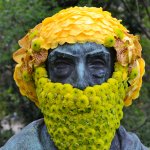 Questo artista belga dona nuova vita alle statue grazie ai fiori - Thumbnail