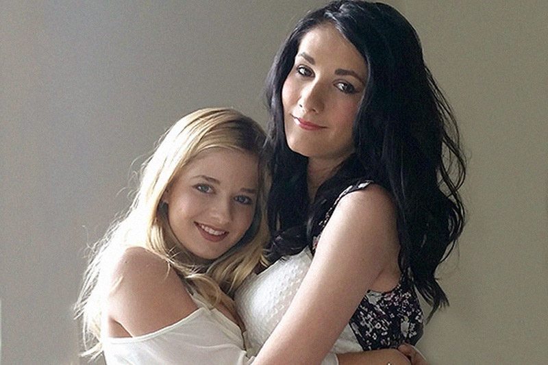 Jackie Evancho, l'unica cantante finora confermata per l'insediamento di Trump, ha una sorella transgender - jackie evancho trump - Gay.it
