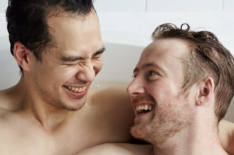 La campagna di Lush celebra l’amore LGBT per San Valentino