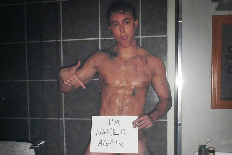Teen Wolf a luci rosse: online anche le foto hard di Ryan Kelley