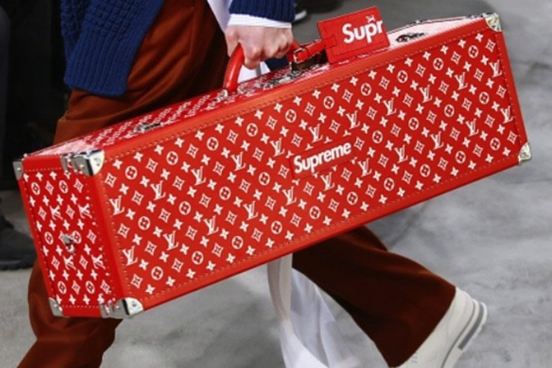 Rock, street e new romantic, ma a infiammare Parigi è la nuova collezione di Louis Vuitton con Supreme