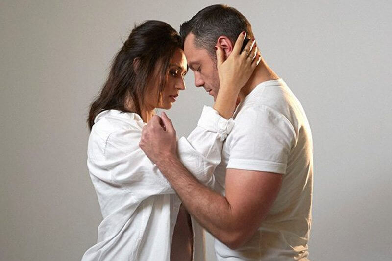 “Il Conforto”: ecco il video dello splendido duetto tra Tiziano Ferro e Carmen Consoli