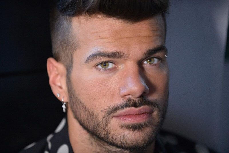 Claudio Sona: cori omofobi in discoteca contro l’ex tronista di Uomini e Donne