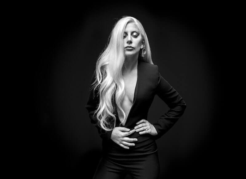 Lady Gaga divina nel teaser del nuovo spot Tiffany