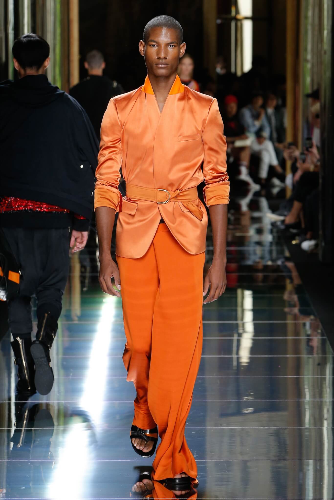 Tendenze Estate 2017: Monocromo - BALMAIN - Gay.it