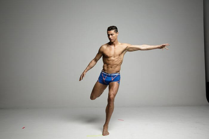 Cristiano Ronaldo nella nuova campagna pubblicitaria della sua linea di intimo