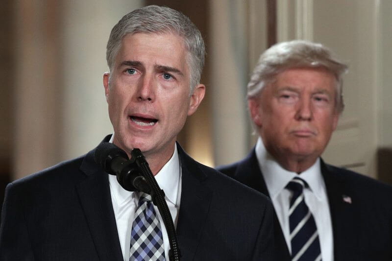 Trump ha nominato il nuovo giudice della Corte Suprema: conservatore, è contro aborto e eutanasia