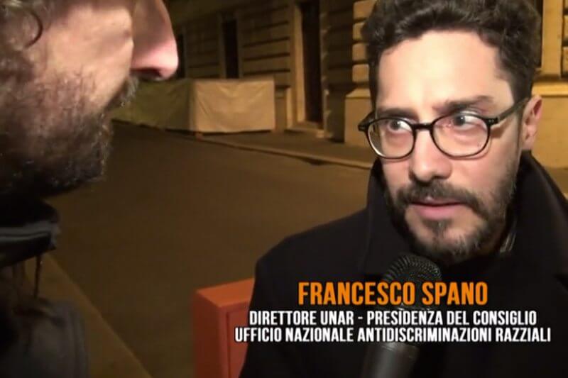 Le Iene tornano ad attaccare Anddos: “Portate le vittime di omofobia nelle dark room?”