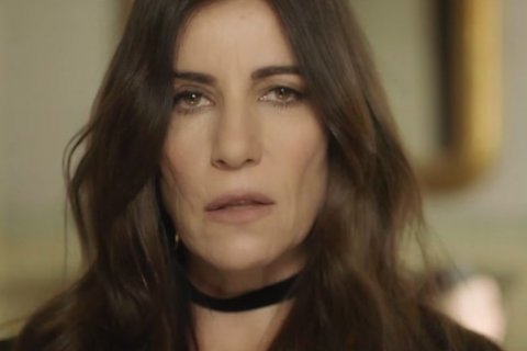 Paola Turci è tornata: il video ufficiale di Fatti bella per te e la sua Un'emozione da poco - paolaturci - Gay.it