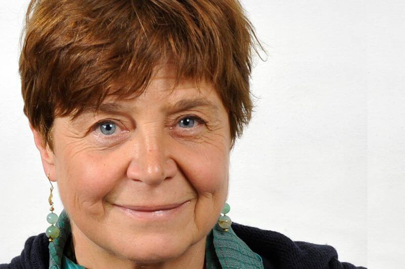 La dottoressa omofoba Silvana De Mari: “Combatto l’omosessualità per amore dei gay”