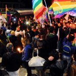 Iera sera a Milano la fiaccolata contro le persecuzioni omofobe in Russia e Cecenia - Thumbnail