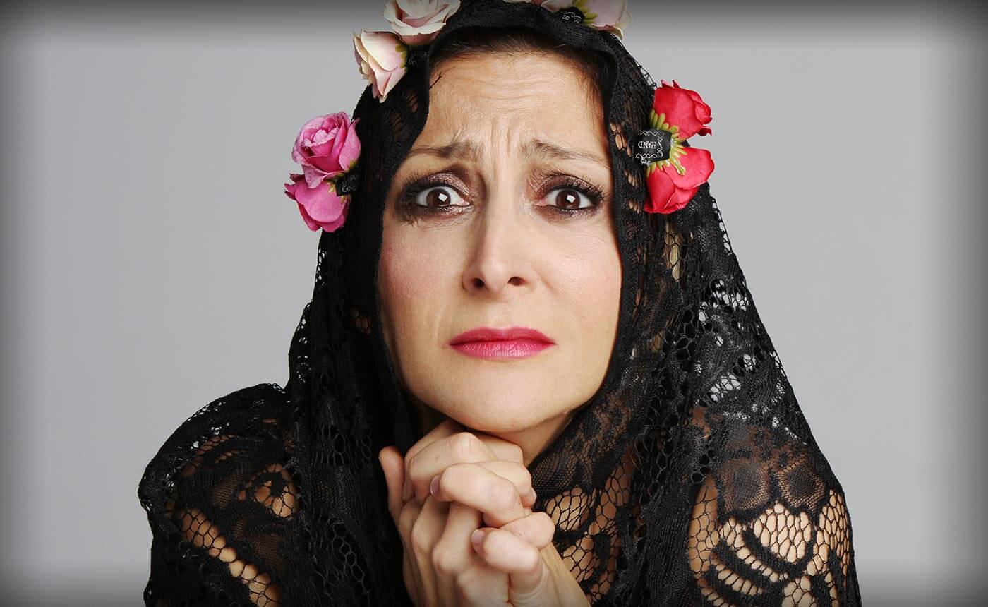 Paola Minaccioni: "Conosco l'omofobia e la esorcizzo a teatro" - Paola Minaccioni al teatro Ambra Jovinelli di Roma - Gay.it