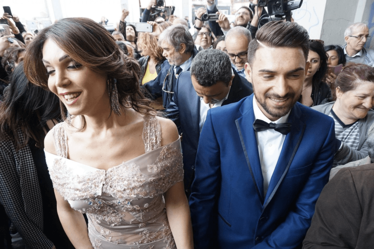 Alessia e Michele si sono sposati: le immagini della prima sposa transessuale in Italia