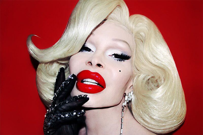 TdoV: persone famose che hanno contribuito alla visibilità delle persone trans - amanda lepore - Gay.it