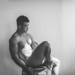 Questo account Instagram dimostra che gli asiatici possono essere molto sexy - Thumbnail