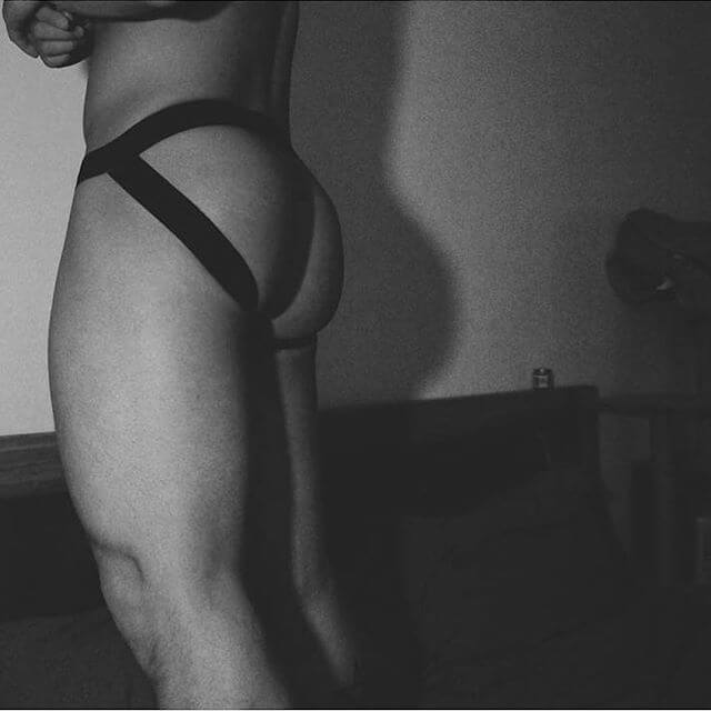 Questo account Instagram dimostra che gli asiatici possono essere molto sexy
