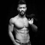 Questo account Instagram dimostra che gli asiatici possono essere molto sexy - Thumbnail
