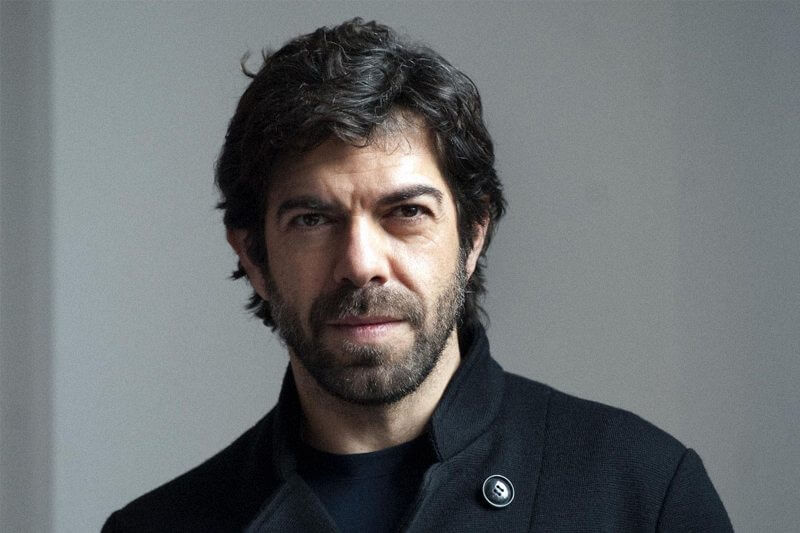 Pierfrancesco Favino: “Non ho paura del mio lato femminile”