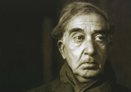 Constantinos Kavafis, alimentare piaceri e frustrazioni con la mente: l'arte del poeta greco gay - kavafis 2 - Gay.it