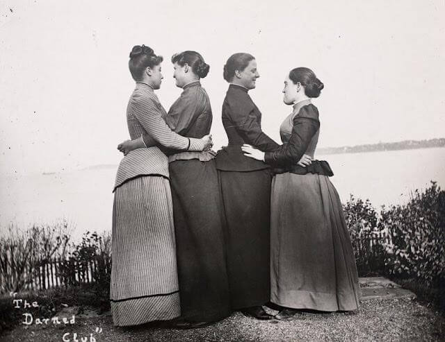 L'amore proibito tra donne in età vittoriana: le meravigliose foto dell'epoca